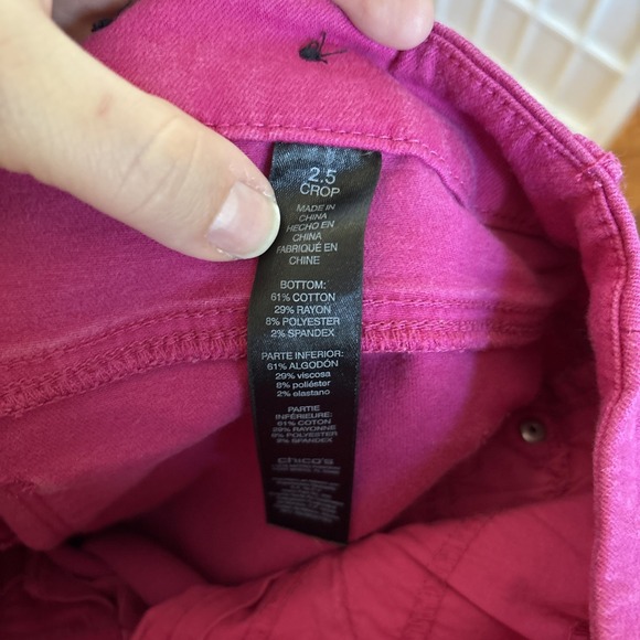 Chicos Pink So Slimming Girlfriend Slim Leg Crop Pants Stretch Szie 2.5. US Sz14 - Picture 7 of 7
